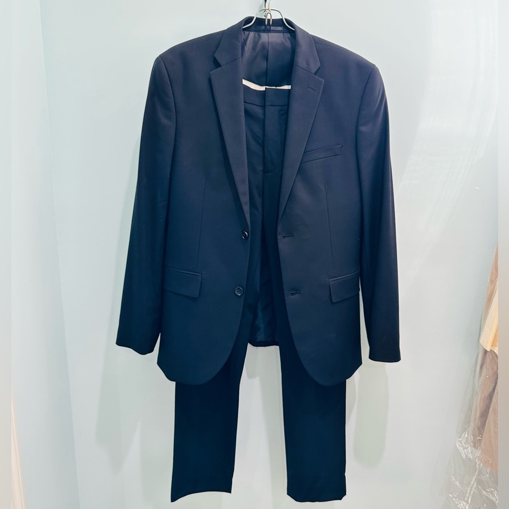 Like New H&M Black Skinny Fit Suit Pant Size 33R
